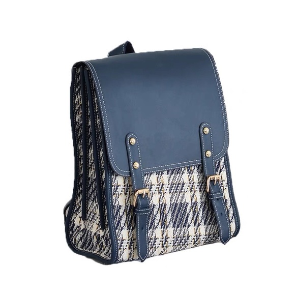 student backpack - Picture 2 of 3